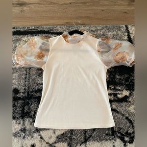 Fitted Puff Sleeve Shirt